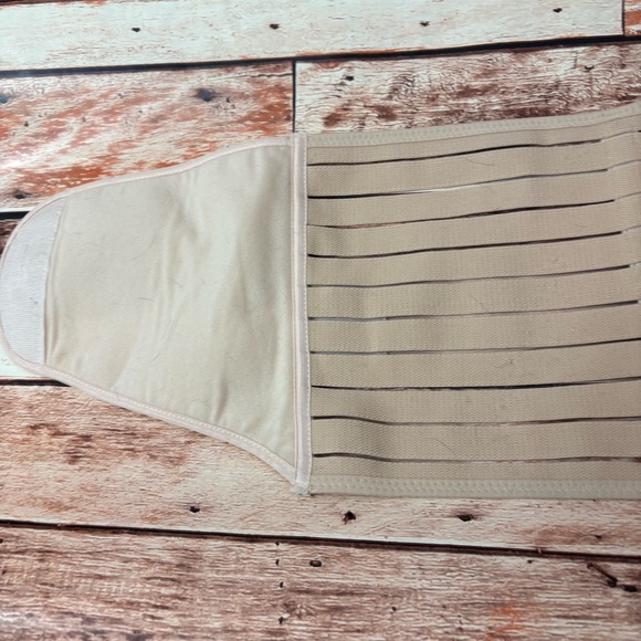 Postpartum Adjustable Waist Belt - Picture 3 of 6